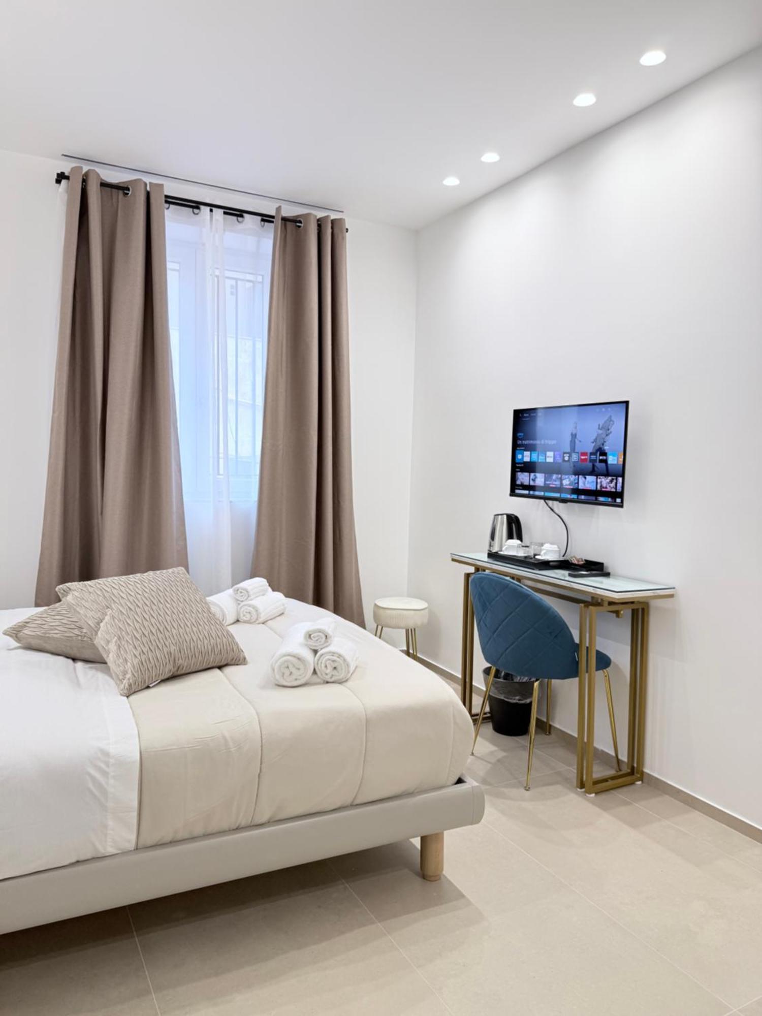 Santa Rosalia Suites Палермо Екстер'єр фото