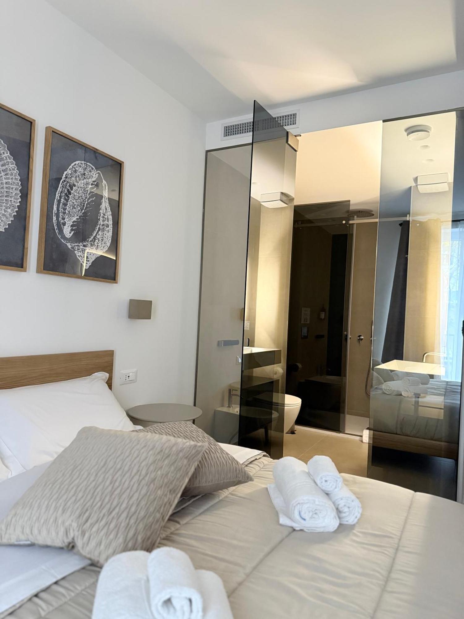 Santa Rosalia Suites Палермо Екстер'єр фото