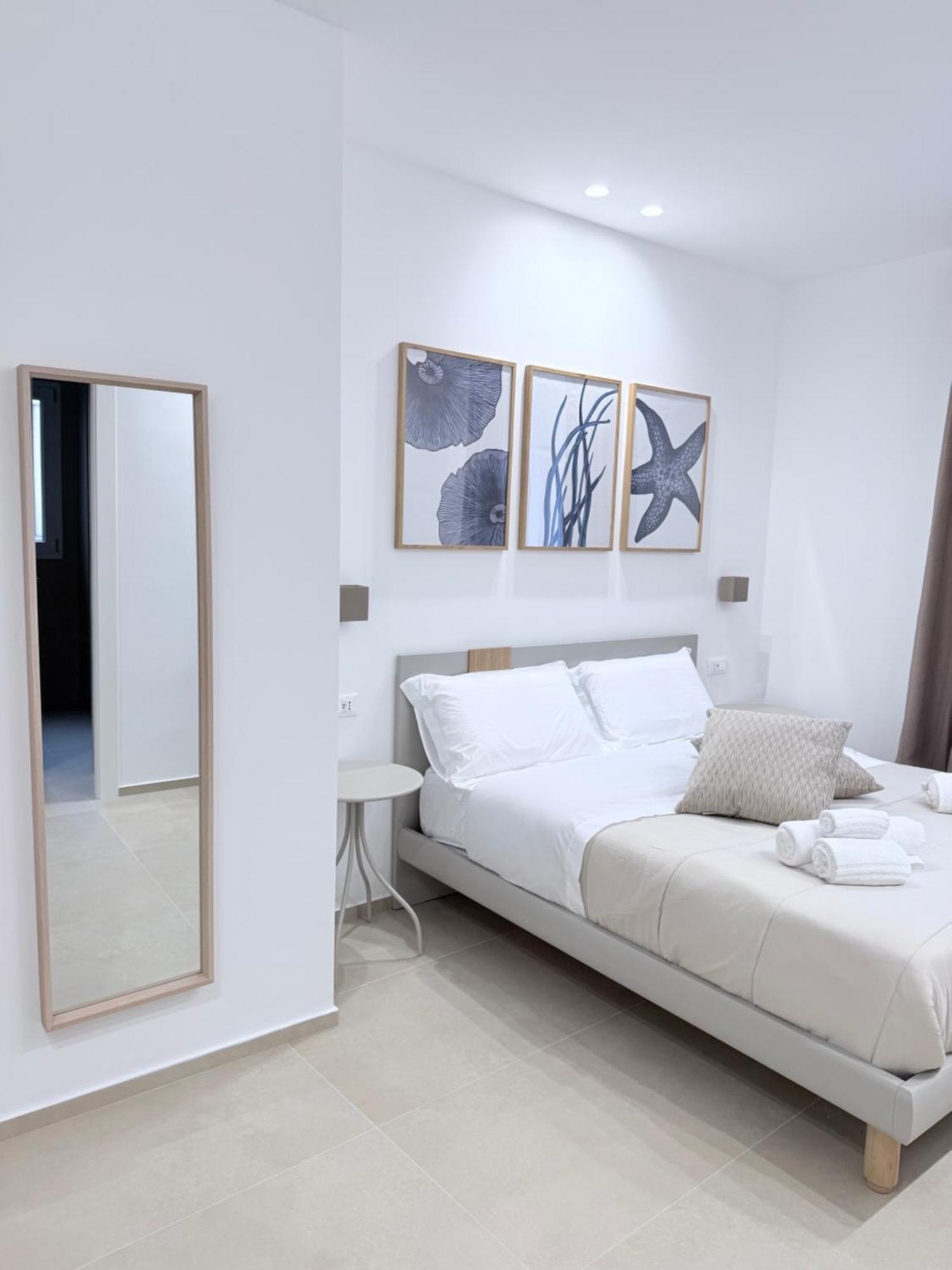 Santa Rosalia Suites Палермо Екстер'єр фото